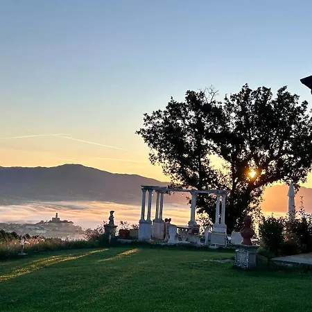 Poggelleri La Cartolina Su E Le Colline Toscane *