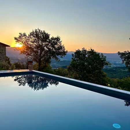Poggelleri La Cartolina Su E Le Colline Toscane *